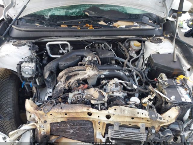 Subaru Outback 2.5i Premium Image 6