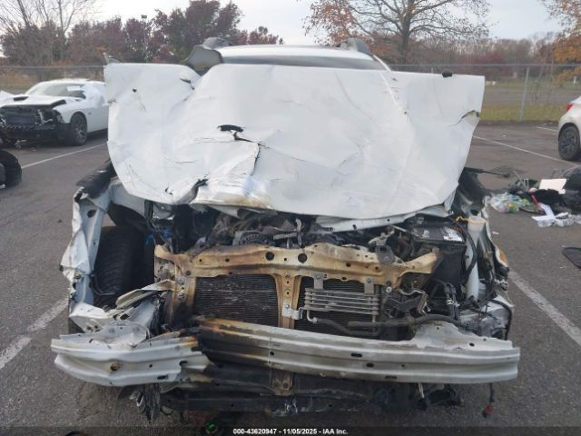 Subaru Outback 2.5i Premium Image 8