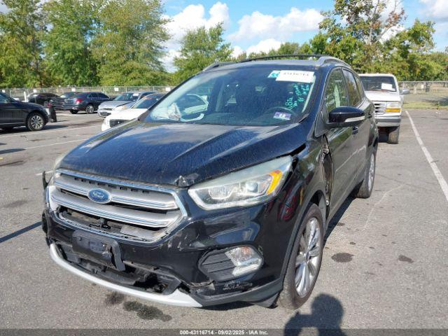 Ford Escape Titanium Image 11