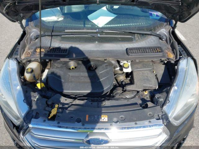 Ford Escape Titanium Image 10