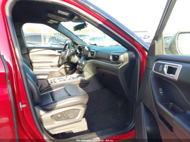 Ford Explorer Xlt Image 16