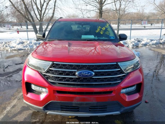 Ford Explorer Xlt Image 8
