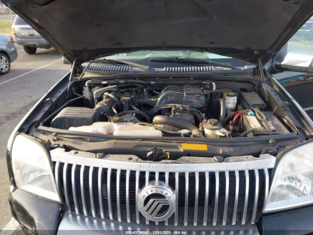 Mercury Mountaineer Image 11
