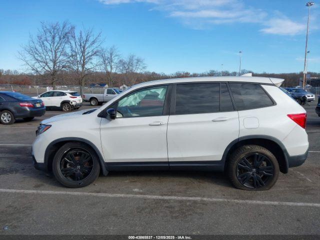 Honda Passport Awd Sport Image 11