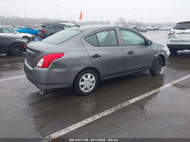 Nissan Versa 1.6 S Image 6