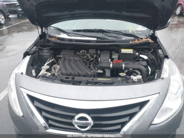 Nissan Versa 1.6 S Image 3