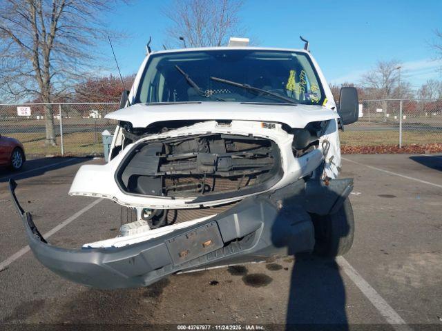 Ford Transit Image 14