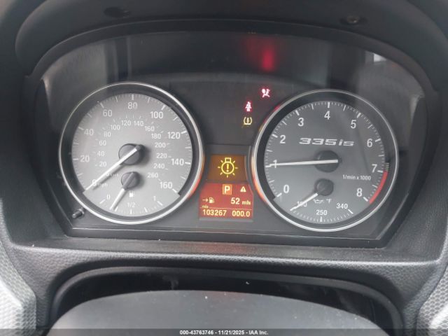 BMW 3 Series Image 3