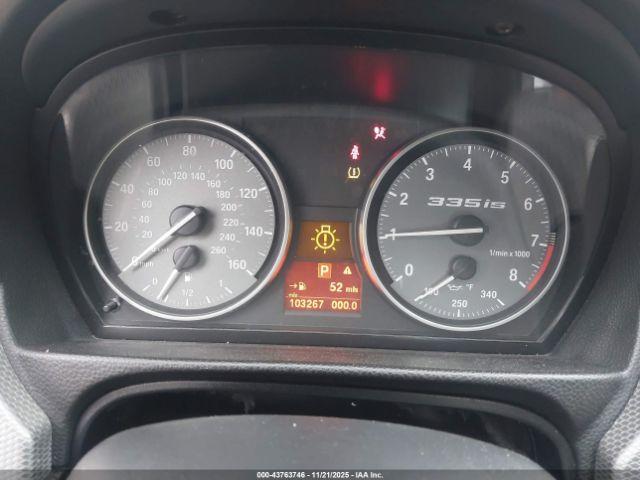 BMW 3 Series Image 3