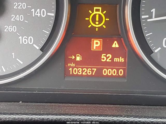 BMW 3 Series Image 4