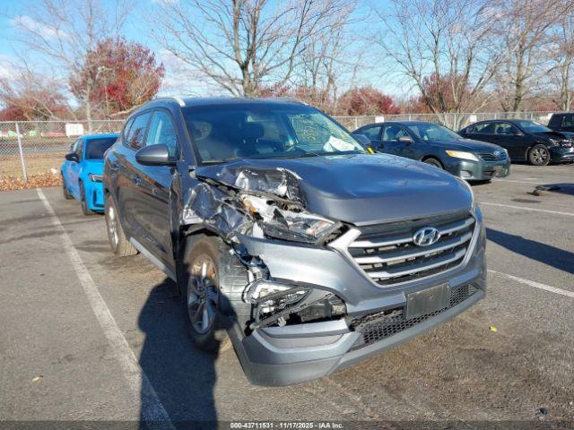  Salvage Hyundai TUCSON