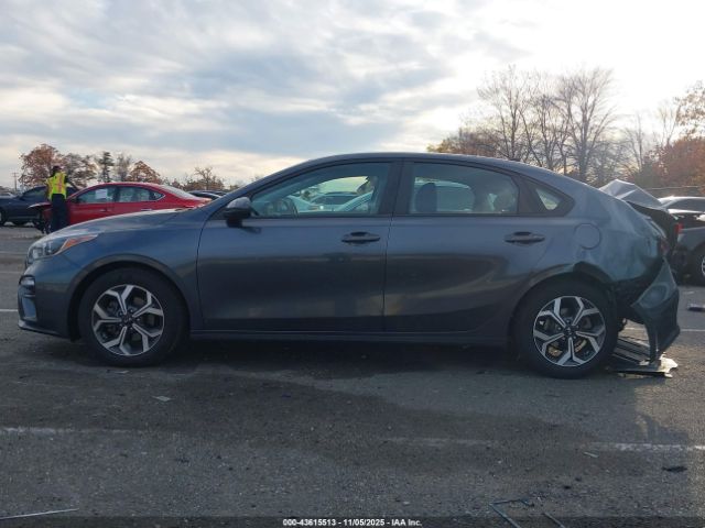 Kia Forte Lxs Image 15