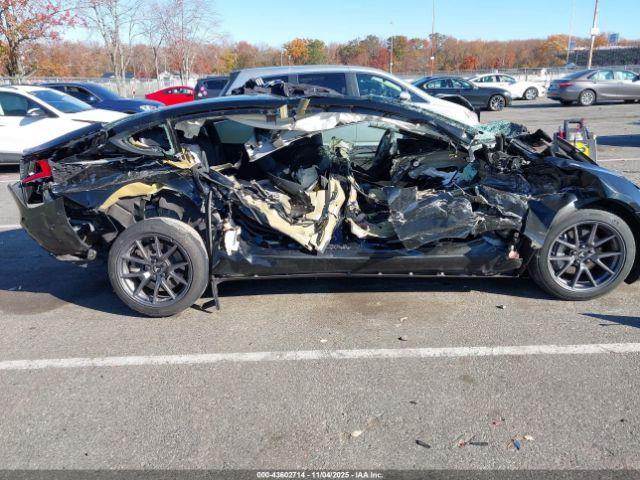 Tesla Model 3 Standard Range Plus Rear-wheel Drive Image 6