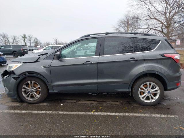 Ford Escape Se Image 6