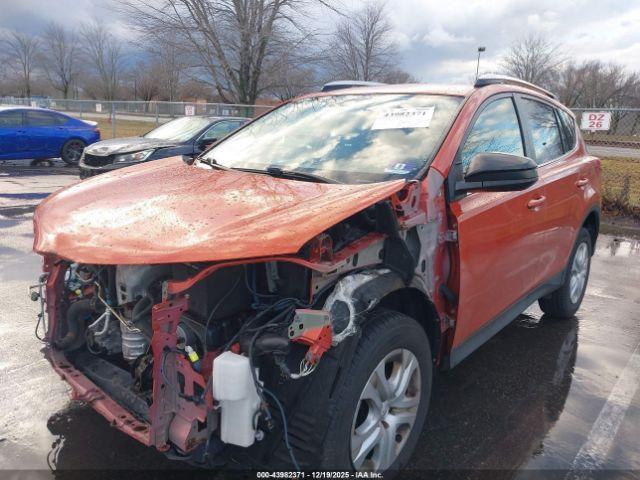 Toyota RAV4 Le Image 2