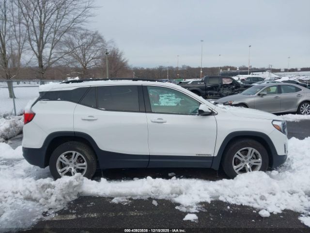 GMC Terrain Sle Image 8