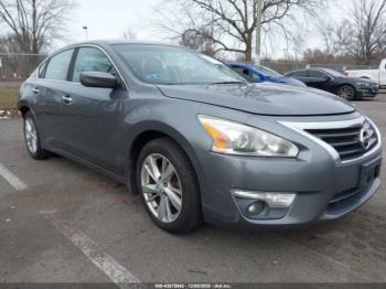  Salvage Nissan Altima
