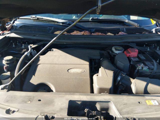 Ford Explorer Xlt Image 10