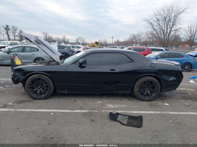 Dodge Challenger Image 8