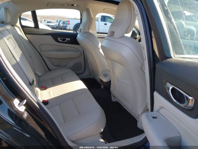 Volvo S60 T6 Momentum Image 5