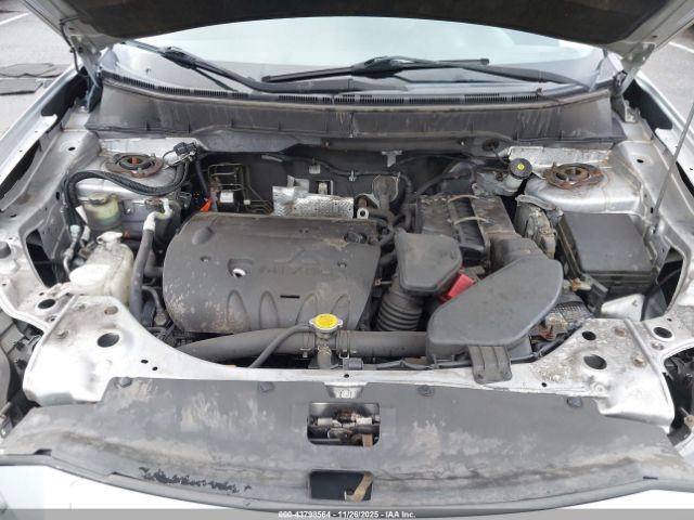 Mitsubishi Outlander Se Image 8