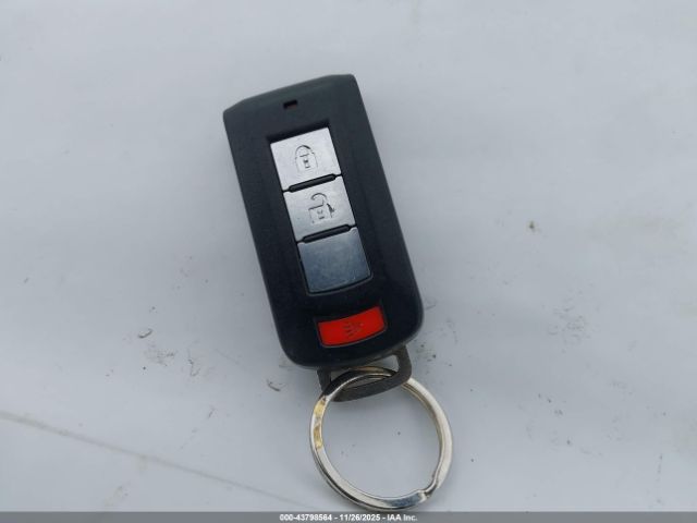 Mitsubishi Outlander Se Image 12