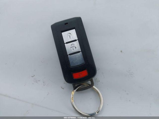 Mitsubishi Outlander Se Image 12