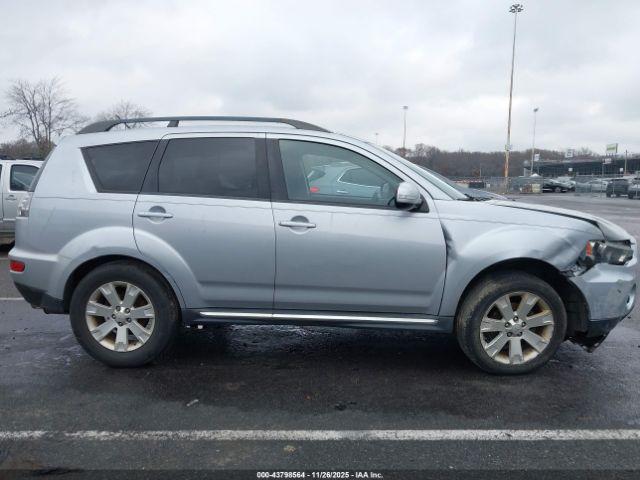 Mitsubishi Outlander Se Image 2