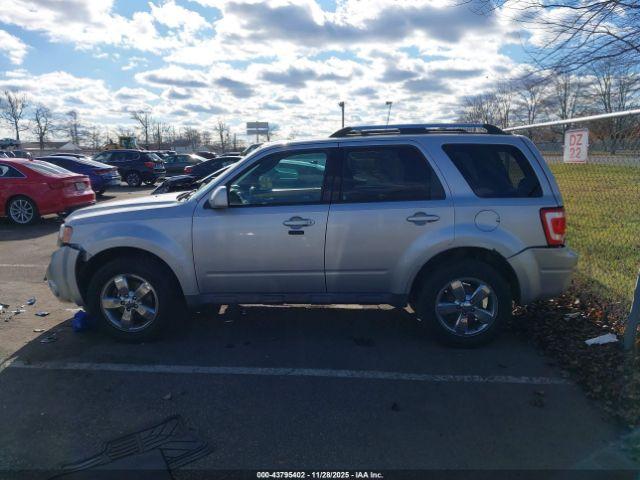 Ford Escape Limited Image 14