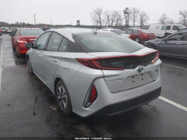 Toyota Prius Prime Advanced Image 3