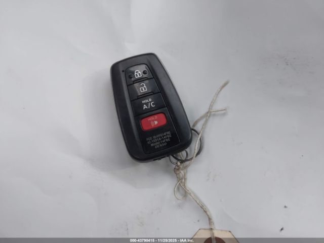 Toyota Prius Prime Advanced Image 16