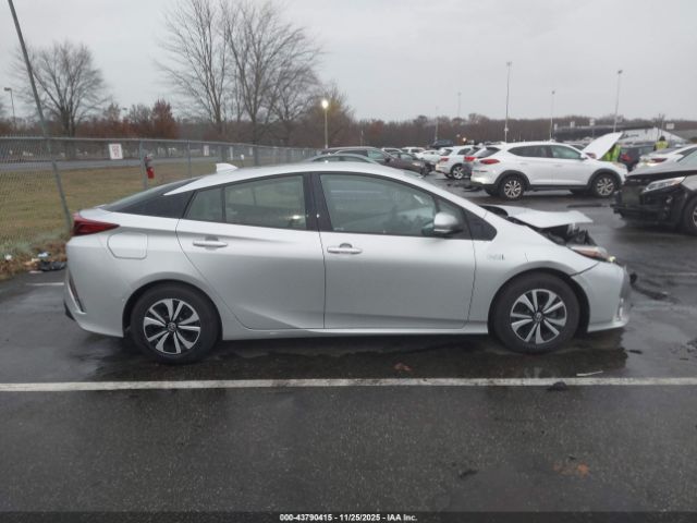 Toyota Prius Prime Advanced Image 15