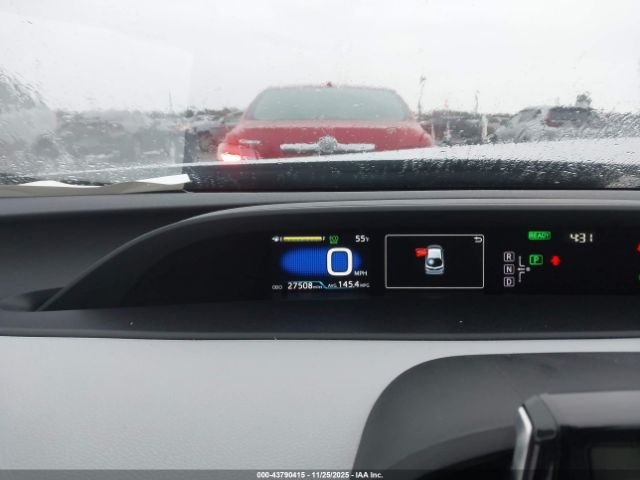 Toyota Prius Prime Advanced Image 13