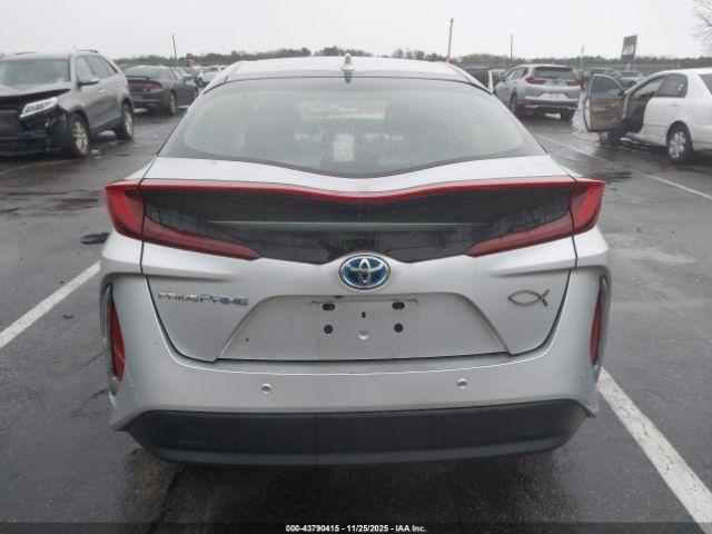 Toyota Prius Prime Advanced Image 14