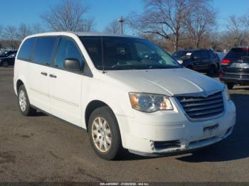  Salvage Chrysler Town & Country