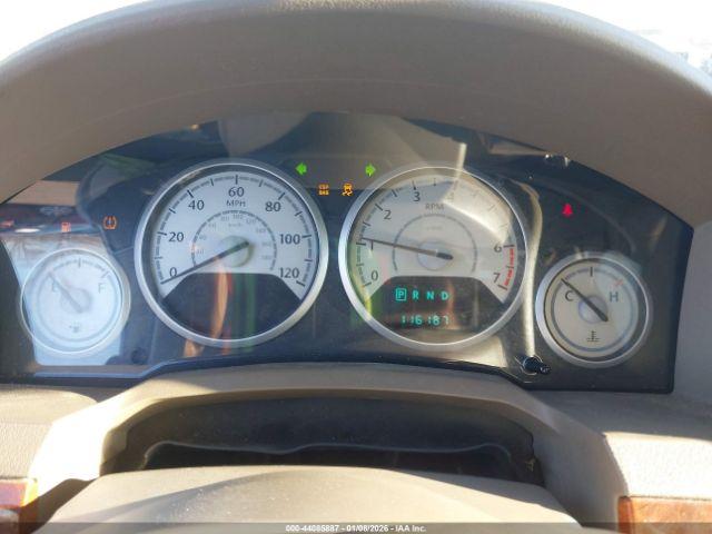 Chrysler Town & Country Lx Image 3