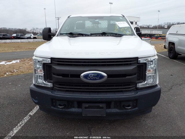 Ford F-250 Xl Image 15