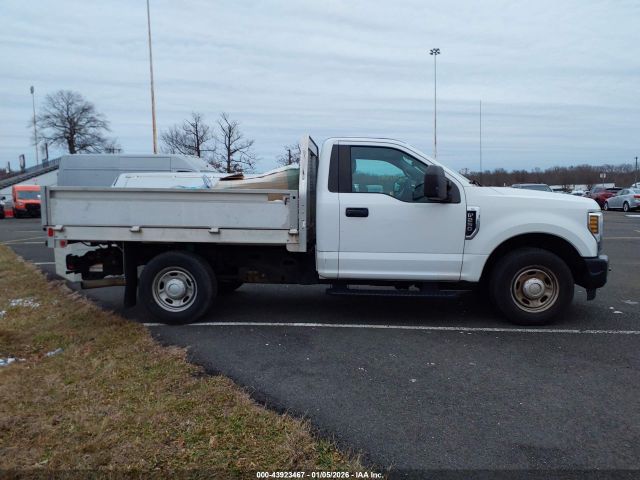 Ford F-250 Xl Image 14