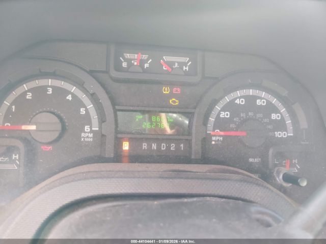 Ford E-350 Commercial Image 6